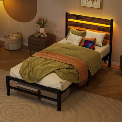 Image de Lit en métal 90 x 200 cm avec éclairage LED et port USB, sommier à lattes, cadre de lit noir au design industriel, capacité de charge jusqu'à 158 kg, silencieux
