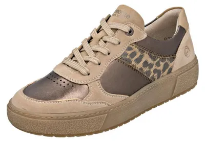 Imagen del producto de Zapatilla deportiva Remonte, fabricada en cuero