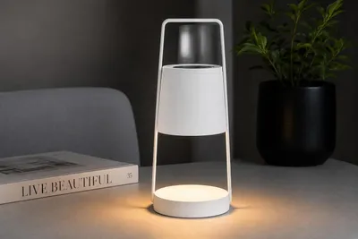 Produktbild von LUMIDA GARDEN Solarleuchte - das Highlight für jeden Außenbereich / Weiß, KI-generiertes Bild