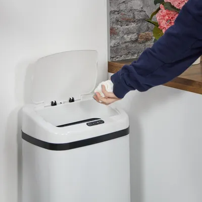 Immagine prodotto di Grande contenitore per la spazzatura in acciaio con sensore automatico