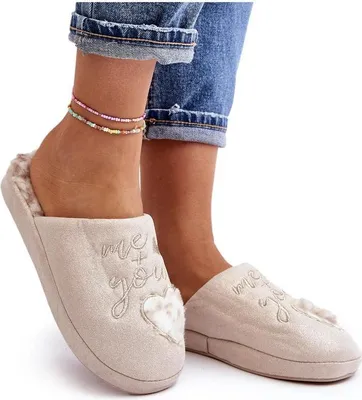 Produktbild von Glänzende Damenhausschuhe Beige Geraja 38