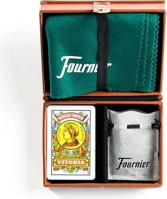 Produktbild von Fournier Mus-spielset Mit Spielbrett In Mint Und Teppich-optik In Einer Mit Kunstleder Ausgekleideten Box Grün Grün One Size