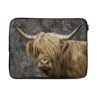 Produktbild von MuchoWow® Laptop Hülle 15 Zoll Weltkarte - Tiere - Schottischer Highlander Laptoptasche - Laptoptasche - Sleeve - Rundum-Schutz