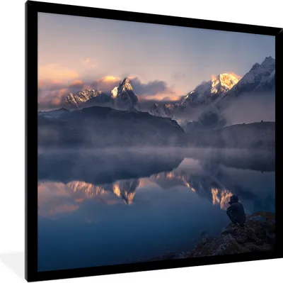 Produktbild von MuchoWow® Gerahmtes Poster Landschaft - Wasser - Berg - Schnee - Sonnenuntergang 40x40 cm - Poster mit Schwarzem Bilderrahmen Wandposter Rahmen Foto Bilder - Mit Rahmen - Wanddekoration Schlafzimmer