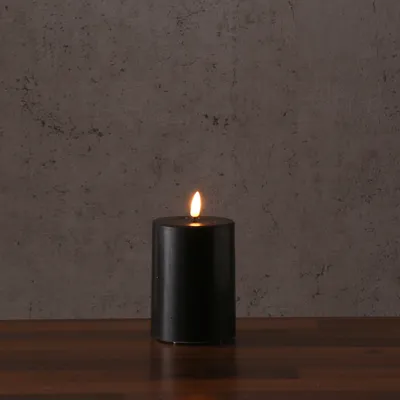 LED Stumpenkerze MIA - Echtwachs - realistische 3D Flamme - H: 10cm - Batteriebetrieb - schwarz