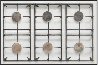 Produktbild von Wallario Wandbild Alter Gasherd, ungeputzt und dreckig, Größe: 61 x 91,50 cm, Poster mit schwarzem Aluminiumrahmen