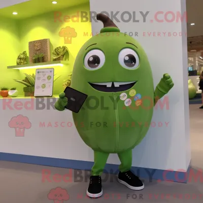 Obrázek produktu pro Postava REDBROKOLY maskota Olive Apple oblečená s mikinou a peněženkami na mince