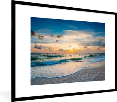 Produktbild von MuchoWow® Gerahmtes Poster Strand - Meer - Sonnenuntergang 80x60 cm - Poster mit Schwarzem Bilderrahmen Wandposter Rahmen Foto Bilder - Schlafzimmer-Dekorationen - Fotoposter