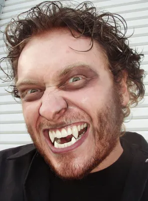 Produktbild von Werwolf Zähne (4 Stück)