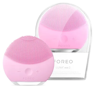 Produktbild von FOREO LUNA mini 2 Elektrisches Gesichtsreinigungsgerät aus Silikon – Für alle Hauttypen – Sanfte Reinigung & Massage – Reisegröße