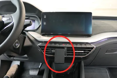 Produktbild von Brodit ProClip Fahrzeughalter 855619 - Mittelbefestigung- NUR für Automatikgetriebe - Skoda Octavia IV 20-24, Skoda Octavia IV 20-23, Skoda Octavia IV 20-21