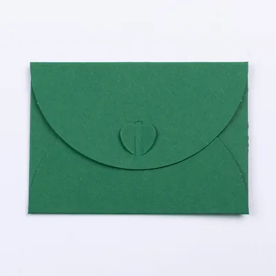 Produktbild von 50 x PresentFill® Mini Briefumschläge mit Herzverschluss - Smaragd Grün