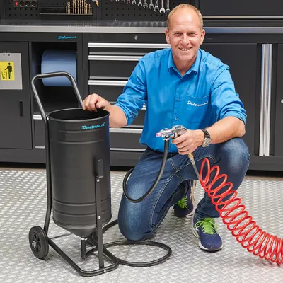 Produktbild von Datona Mobiles Sandstrahlgerät - 50L Injektorstrahler mit Strahlpistole, Schlauch & Düse - Rost, Lack & Farbe effizient entfernen