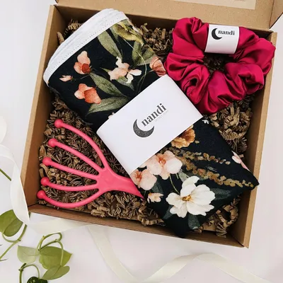 Obrázek produktu pro Dárková sada bambusový ručník scrunchie a masážní hřeben