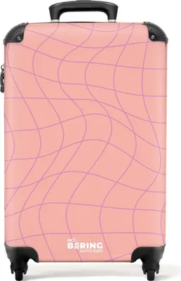 Produktbild von NoBoringSuitcases.com® Koffer Handgepäck Trolley Rollkoffer Kleine Reisekoffer mit 4 Rollen - Rosa mit lila Wellenlinien - Cabin Size < 55x40x23 cm & 55x40x20 cm - Fotokoffer - Kabinenkoffer - BoardgepäckHandgepäck Koffer 55x35x20 cm, 36L,