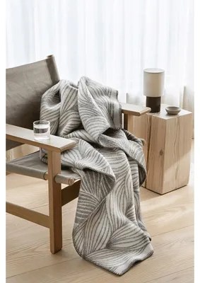Produktbild von Røros-Decke »Flette«.