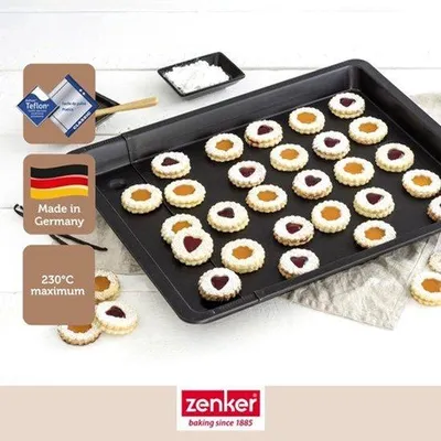 Produktbild von Black Metallic Universal Backplatte, ausziehbar von 37-52 cm, Antihaftschicht, variabel für jeden Ofen