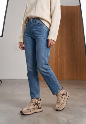 Imagen del producto de Zapatillas deportivas de caña alta en color beige y marrón. Talla 39