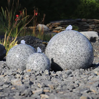 Produktbild von CLGarden Granit Springbrunnen SB1 Kugelbrunnen mit 3 Kugeln LED Beleuchtung Gartenbrunnen