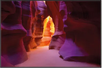 Produktbild von Wallario Wandbild Felsschlucht in Arizona USA - orange und violett, Größe: 61 x 91,50 cm, Poster mit schwarzem Aluminiumrahmen