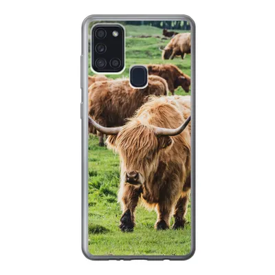 Produktbild von MuchoWow® Handyhülle Schutzhülle Hülle für Samsung Galaxy A21s Schottische Highlander - Tiere - Gras Silikon Softcase Handy Hülle - Hartschale