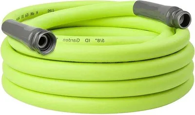 Productafbeelding van Tuinslang - PVC slang - Tuin besproeien - Knikbestendig ontwerp - 10 meter - Groen