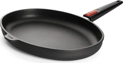 Produktbild von Woll Nowo Titanium Fischpfanne, oval, 38 x 28.4 cm, 5 cm hoch, mit abnehmbarem Stiel - Geeignet für Glaskeramik, Gas, Elektro, Halogen - nicht