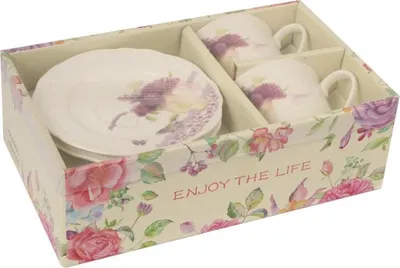 Produktbild von Set aus 2 Keramiktassen und 2 Untertassen mit Fliedermuster in einer Geschenkbox