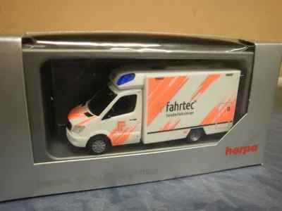 Produktbild von Herpa MB Sprinter 13 RTW Fahrtec Sonderfahrzeuge 924467