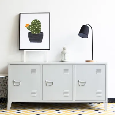 Obrázok produktu pre Kotka Kovová TV skrinka 58 x 113 x 40 cm TV stolík TV polička TV skrinka s tromi dverami a policami vo vnútri skrinky Oceľová biela