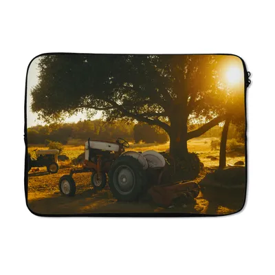 Produktbild von MuchoWow® Laptop Hülle 14 ZollTraktor - Sonne - Baum - Landschaft Laptoptasche - Laptoptasche - Stoßsicher - Schutzhaube
