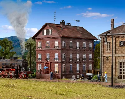 Zdjęcie produktu dla Vollmer 43805 – Dom kolejowego w skali H0 – nowy