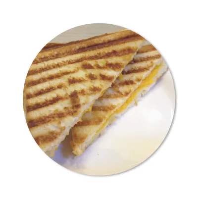 Produktbild von MuchoWow® Mauspad Mousepad Getoastetes Käsesandwich auf weißem Brett 20x20 cm - Mousepads - Maus Mat - Pad - Mausunterlage - Schreibtischmatte