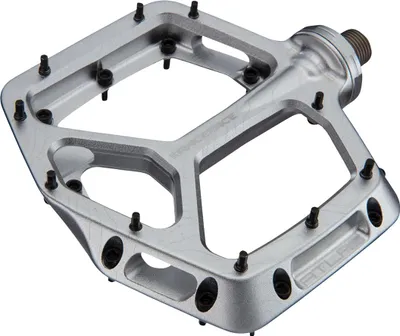 Obrázek produktu pro Pedály Race Face Atlas 22 hliníková platforma 114x101 mm stříbrná PD22ATLASSLVR