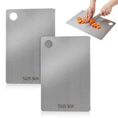 Image de Lot de 2 planches à découper en titane et acier inoxydable, réversibles, faciles à nettoyer et résistantes à la moisissure ; planche à découper en acier inoxydable pour la viande, les légumes et les fruits, 24 x 15 cm
