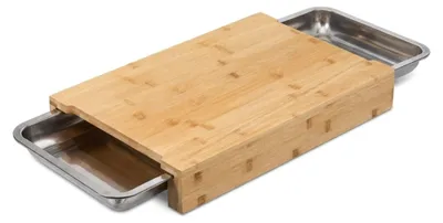 Image de Planche à découper Relaxdays avec 2 bacs de récupération, H x l x P : 8 x 45 x 30 cm, planche surélevée, bambou et acier inoxydable, naturel/argent, Image générée par une IA