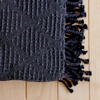Produktbild von Jacquard-Decke mit Fransen