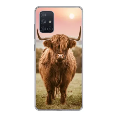 Produktbild von MuchoWow® Handyhülle Schutzhülle Hülle für Samsung Galaxy A51 5G Schottischer Highlander - Sonne - Himmel Silikon Softcase Handy Hülle - Abbildung