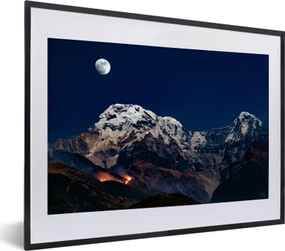 Produktbild von MuchoWow® MuchoWow® Gerahmtes Poster Mond - Berg - Landschaft 40x30 cm - Poster mit zchwarzem Bilderrahmen - Bilderrahmen - Poster im Rahmen