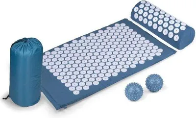 Produktbild von Famanu Akupressurmatte mit Kissen - Entspannung und Schmerzlinderung