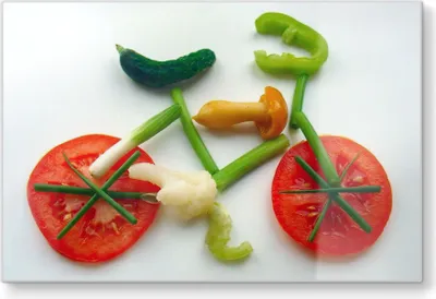 Produktbild von DEQORI Schneidebrett Glas 30x20 cm 'Fahrrad aus Gemüse' Schneideplatte groß