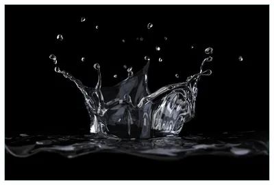Produktbild von Wallario Küchenrückwand aus Glas, Größe: 90 x 60 cm, Motiv: Aufspritzendes Wasser | Spritzschutz | abwischbar | pflegeleicht | in