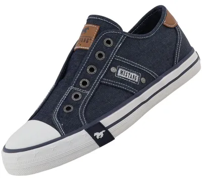 Auf dem Bild ist ein blauer Freizeitschuh zu sehen der aus einer Kombination von Materialen gefertigt ist. Der Schuh wird von der Seite präsentiert und zeigt ein sportliches Design.