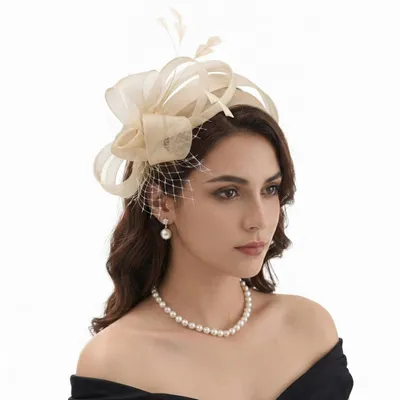 Produktbild von 2er Set Fascinator Hüte für Damen – Teeparty Tüll Vintage Netz Blumen Cocktail Hut & Feder Kopfschmuck – Hochzeit & Kirchen Hut
