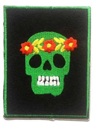 Produktbild von Totenkopf Skelett - Aufnäher, Bügelbild, Aufbügler, Applikationen, Patches, Flicken, Zum Aufbügeln, Größe: 7.4 x 9.8 cm