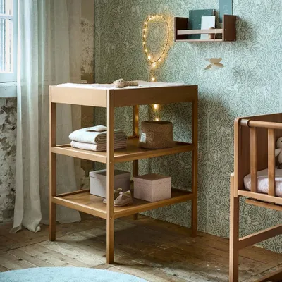 Produktbild von Petite Amélie Wickeltisch Hetre  -  Walnuss - Robust und platzsparend