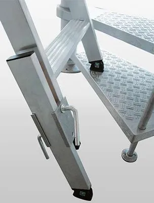 Produktbild von Günzburger Steigtechnik Holmverlängerung für Rechteckrohrholme mit Holmhöhe 85 mm - 019916