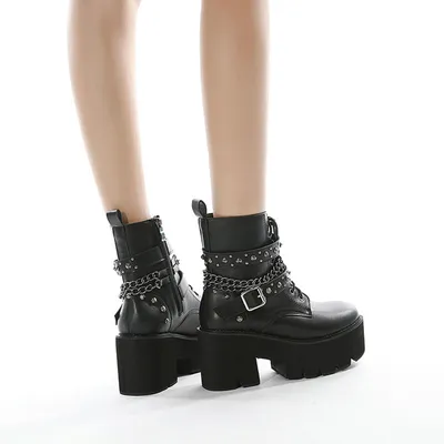 Produktbild von ASKSA, Stiefeletten, Damen, Schwarz, 39, Blockabsatz, Nieten, Ketten, Plateau, Kurzschaft, komfortabel, umweltfreundlich, Gothic, Kunstleder, Herbst & Winter, vielseitig kombinierbar für Party, Club & Alltag
