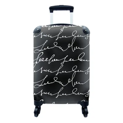 Produktbild von MuchoWow® Koffer Handgepäck Trolley Rollkoffer Kleine Reisekoffer mit 4 Rollen - Buchstaben - Schwarz - Weiß - Muster - Cabin Size < 55x40x23 cm & 55x40x20 cm - Fotokoffer - Kabinenkoffer - Boardgepäck - Reise-Box - Reisekoffer - Reisegepäck - Koffer mit Bild - Trolley für Kinder