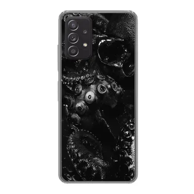 Produktbild von MuchoWow® Handyhülle Schutzhülle Hülle für Samsung Galaxy A53 5G Nahaufnahme Oktopus auf schwarzem Hintergrund in schwarz und weiß Silikon Softcase Handy Hülle - Schutzabdeckung
